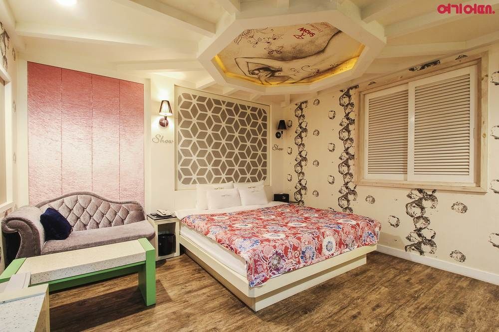Show Hotel Busan Exterior photo