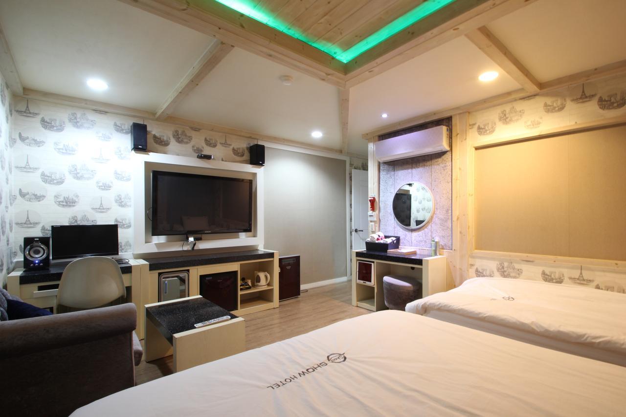Show Hotel Busan Room photo